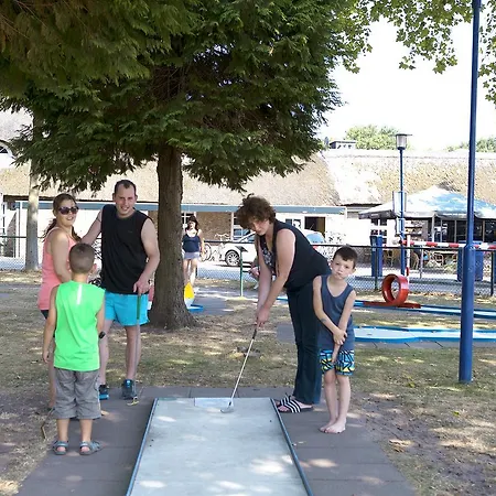 Oostappen Droomgaard Parque de vacaciones 3*