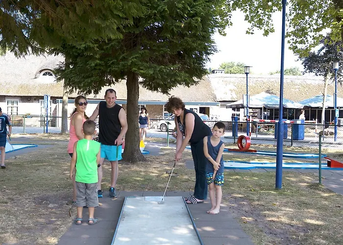 Oostappen Droomgaard Holiday park 3*